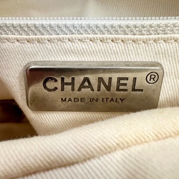 Chanel Cream Quilted Women's Bag - Picture 10 of 12